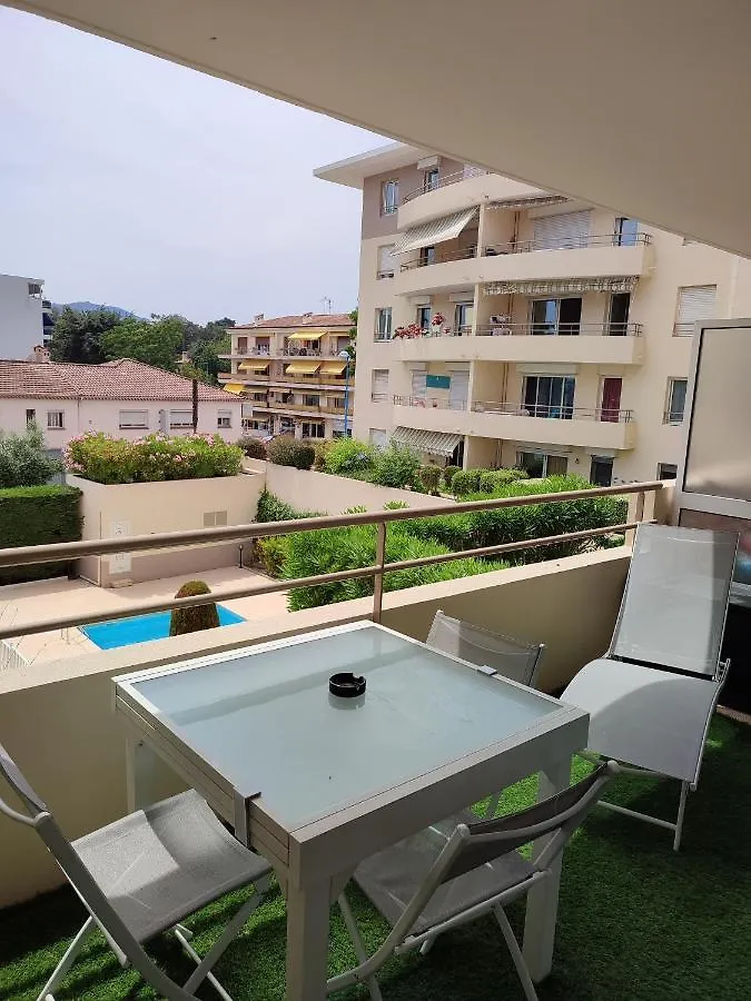 Superbe Appartement T2 En Plein Centre Avec Piscine Mandelieu-la-Napoule 0*,